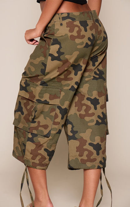 https://mediahub.prettylittlething.com/cnq6221_khaki_xl_3