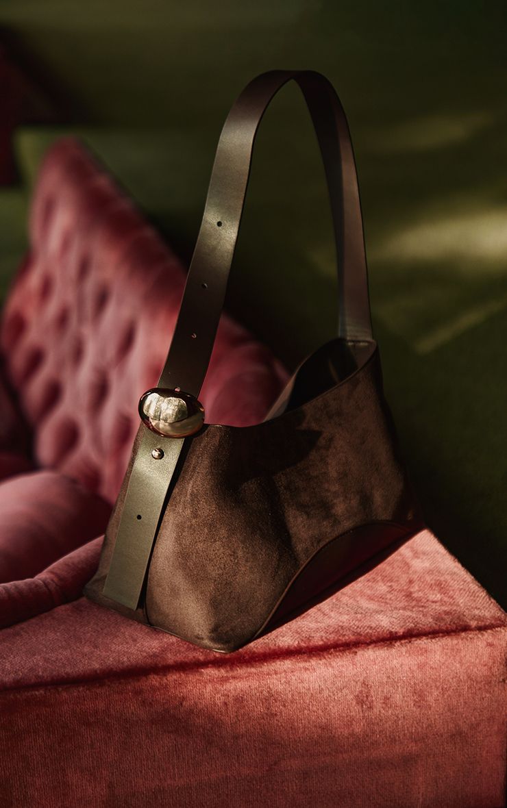 https://mediahub.prettylittlething.com/cnq6286_chocolate_xl