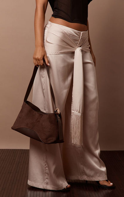 https://mediahub.prettylittlething.com/cnq6286_chocolate_xl_2