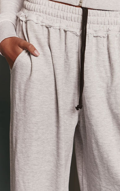 https://mediahub.prettylittlething.com/cnq6330_ash%20grey_xl_3