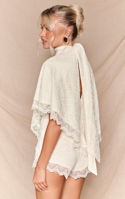https://mediahub.prettylittlething.com/cnq6400_cream_xl_1