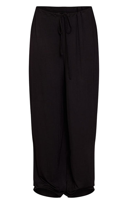 https://mediahub.prettylittlething.com/cnq6614_black_xl_4