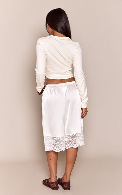 https://mediahub.prettylittlething.com/cnq6646_cream_xl_2