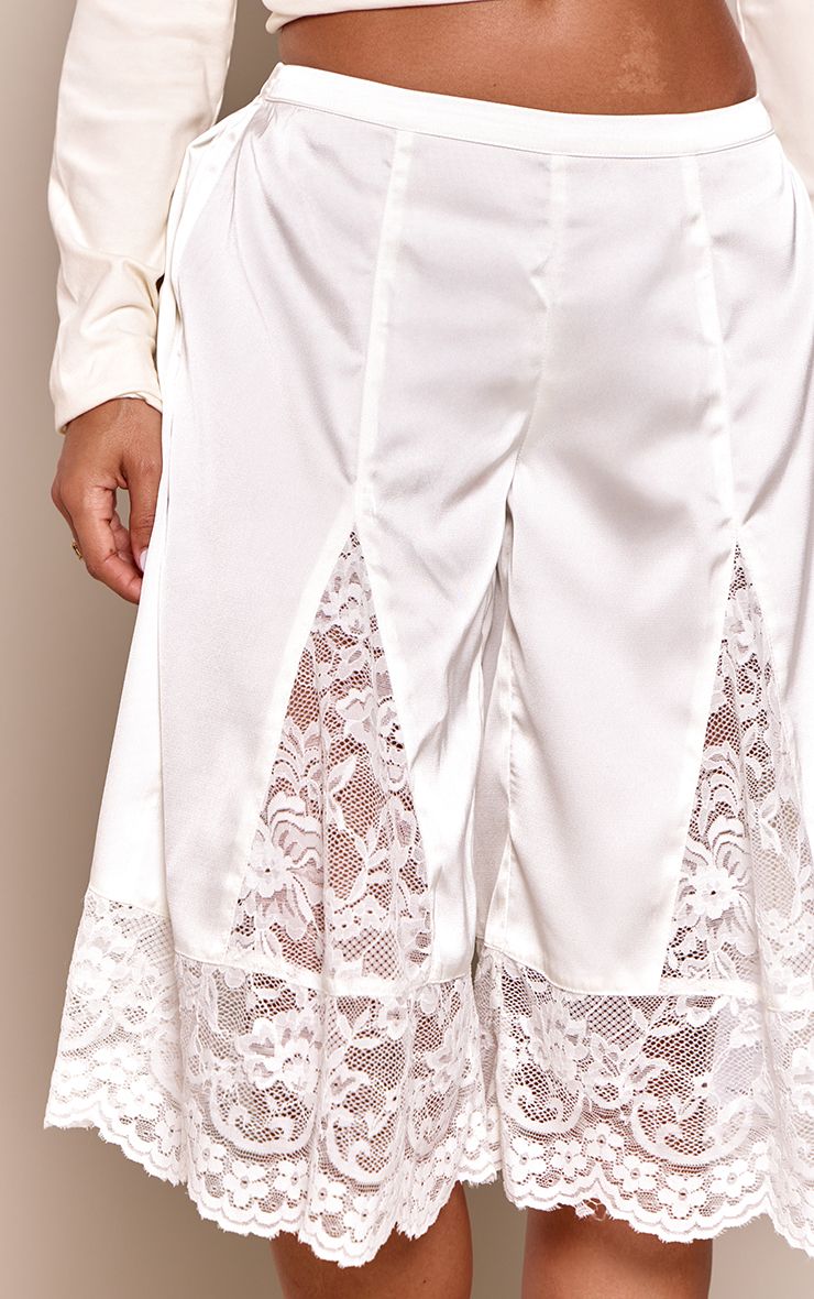 https://mediahub.prettylittlething.com/cnq6646_cream_xl_4