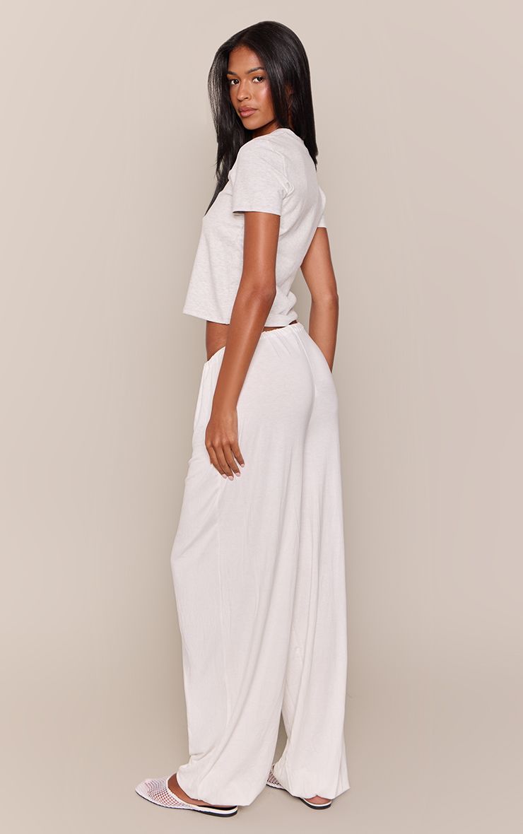 https://mediahub.prettylittlething.com/cnq6659_cream_xl_2