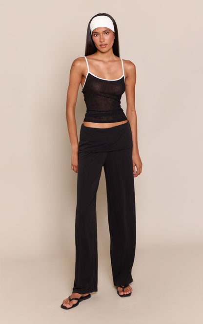 https://mediahub.prettylittlething.com/cnq6733_black_xl