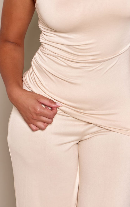 https://mediahub.prettylittlething.com/cnq6861_cream_xl_3