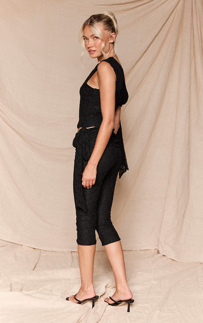 https://mediahub.prettylittlething.com/cnq7033_black_xl_2