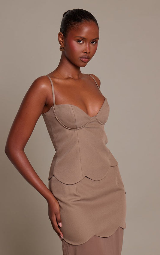https://mediahub.prettylittlething.com/cnq7354_taupe_xl