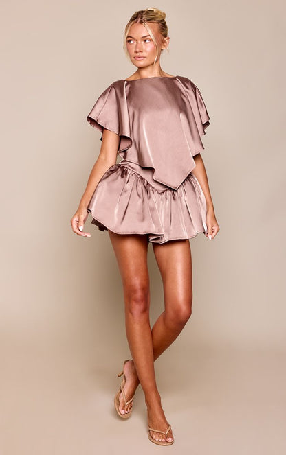 https://mediahub.prettylittlething.com/cnq7364_taupe_xl_2
