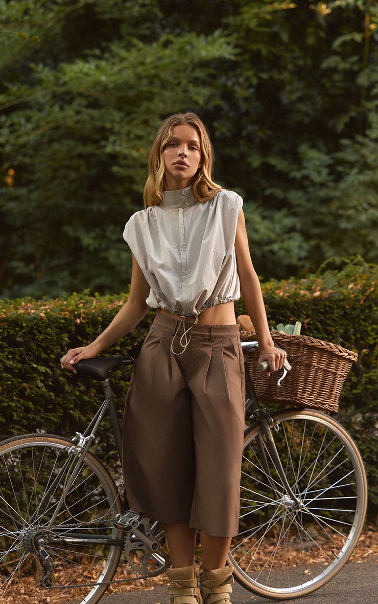 https://mediahub.prettylittlething.com/cnq7383_khaki_xl