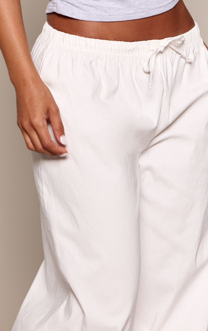 https://mediahub.prettylittlething.com/cnq7517_white_xl_3