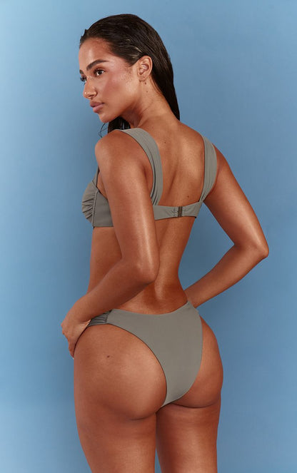 https://mediahub.prettylittlething.com/cnq7710_charcoal_xl_1
