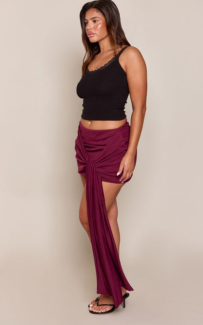https://mediahub.prettylittlething.com/cnq7912_red_xl_1