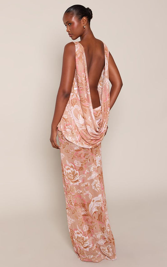 https://mediahub.prettylittlething.com/cnq7934_peach_xl