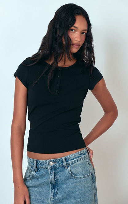 https://mediahub.prettylittlething.com/cnq8531_black_xl_3