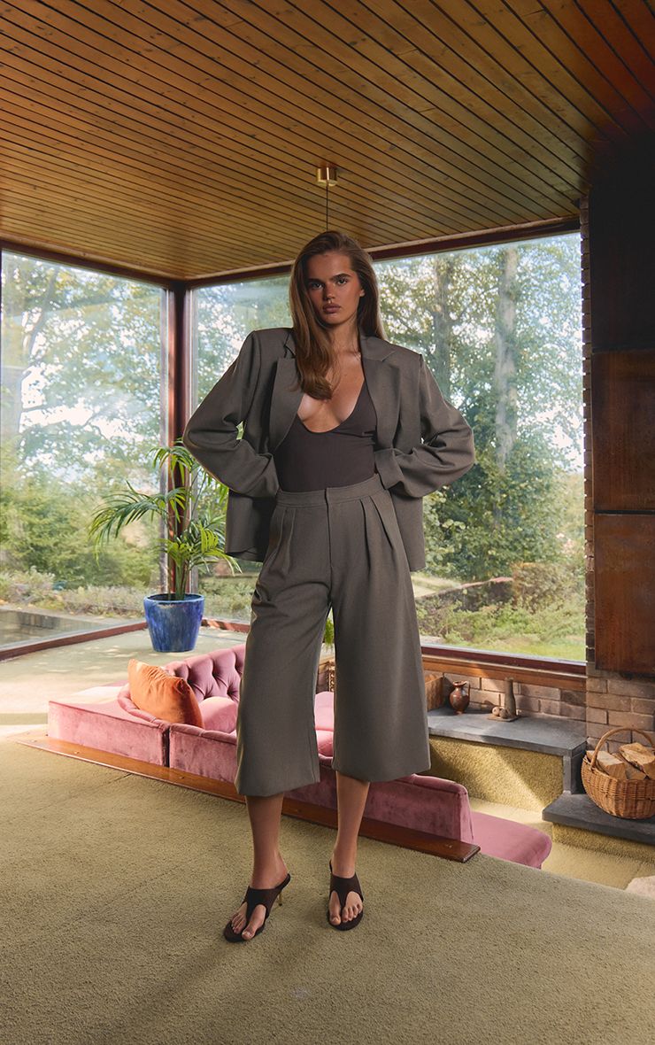 https://mediahub.prettylittlething.com/cnq8622_brown_xl_1