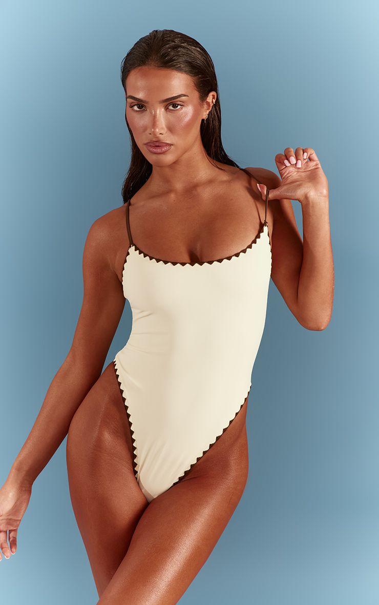 https://mediahub.prettylittlething.com/cnq8798_white_xl_2