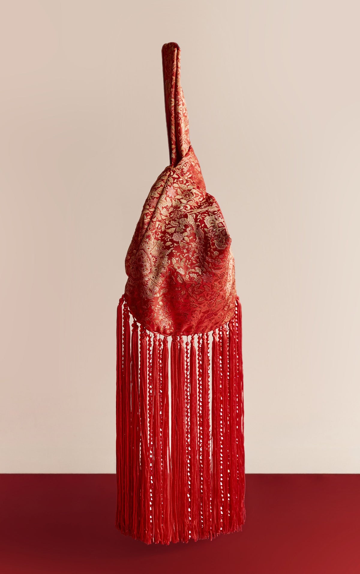 https://mediahub.prettylittlething.com/cnq8957_red_xl_2