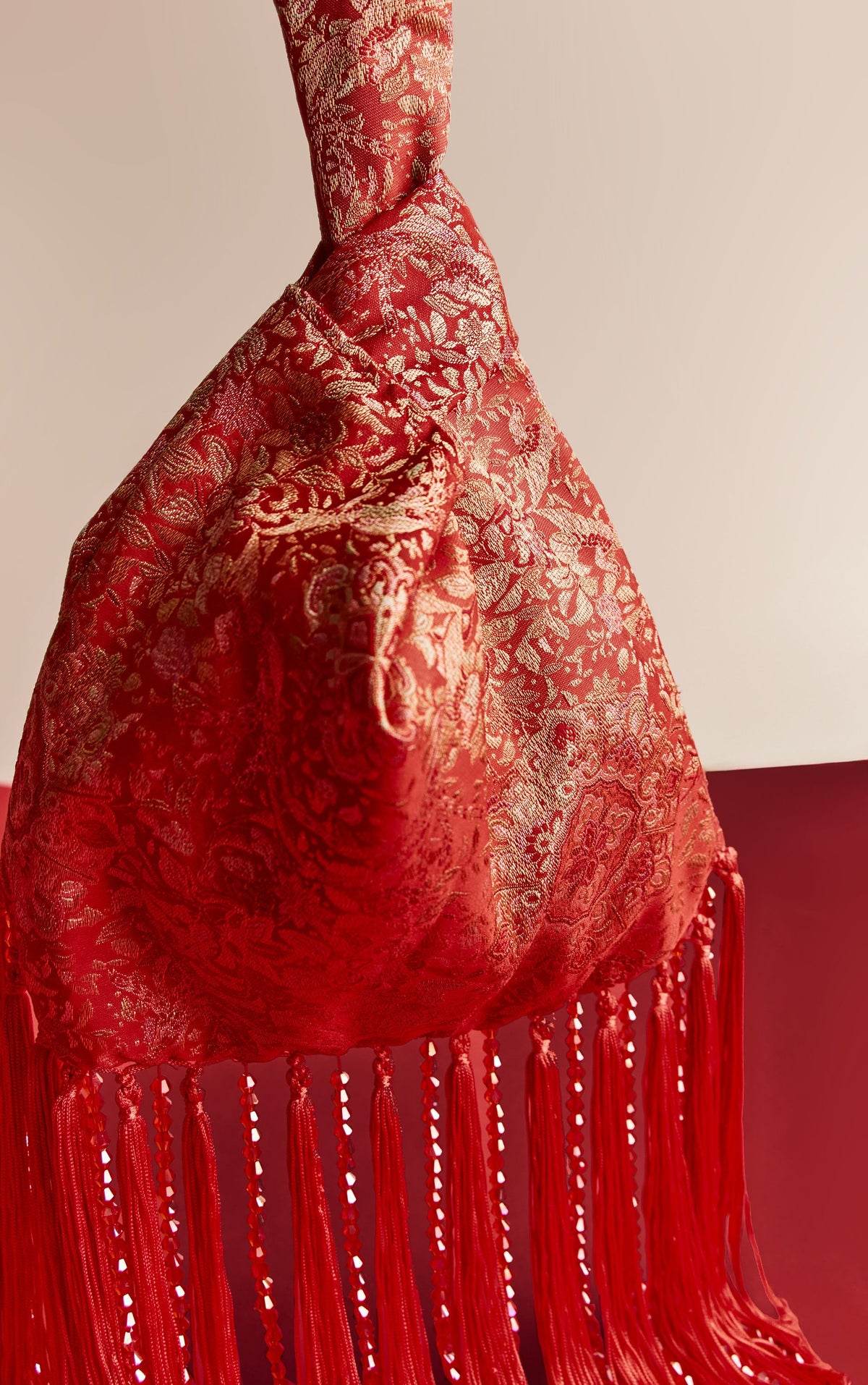 https://mediahub.prettylittlething.com/cnq8957_red_xl_4