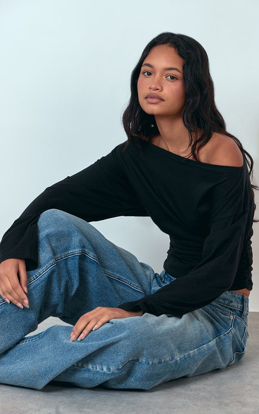 https://mediahub.prettylittlething.com/cnq9019_black_xl