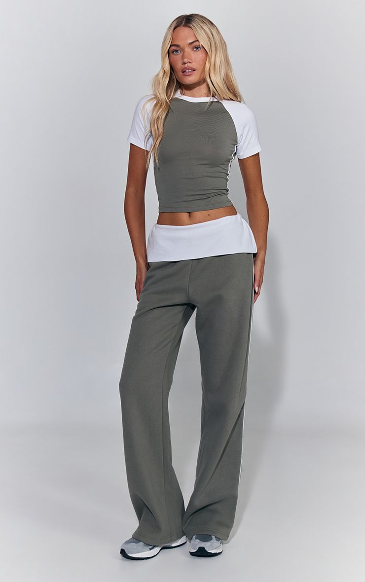 https://mediahub.prettylittlething.com/cnq9408_sage%20green_xl
