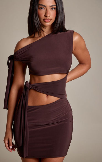 https://mediahub.prettylittlething.com/cnq9667_chocolate_xl