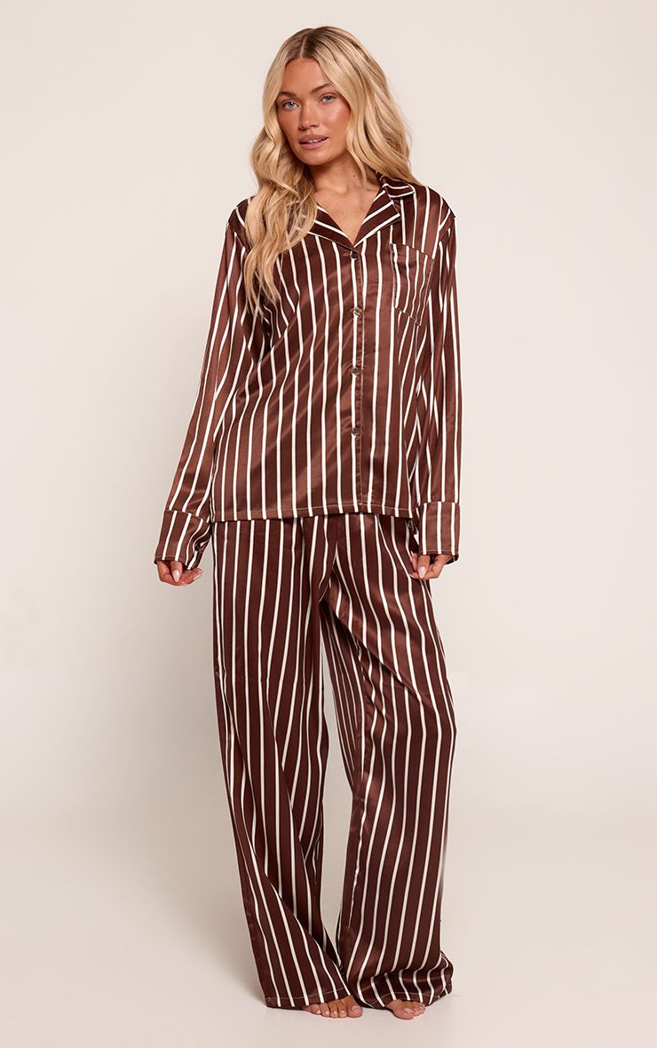 https://mediahub.prettylittlething.com/cnq9674_chocolate_xl_2