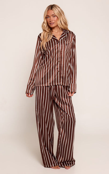 https://mediahub.prettylittlething.com/cnq9674_chocolate_xl_2