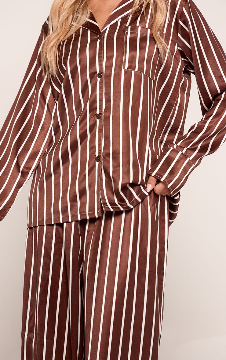 https://mediahub.prettylittlething.com/cnq9674_chocolate_xl_3