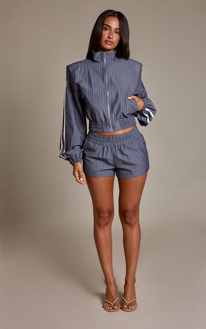 https://mediahub.prettylittlething.com/cnq9679_charcoal_xl_2