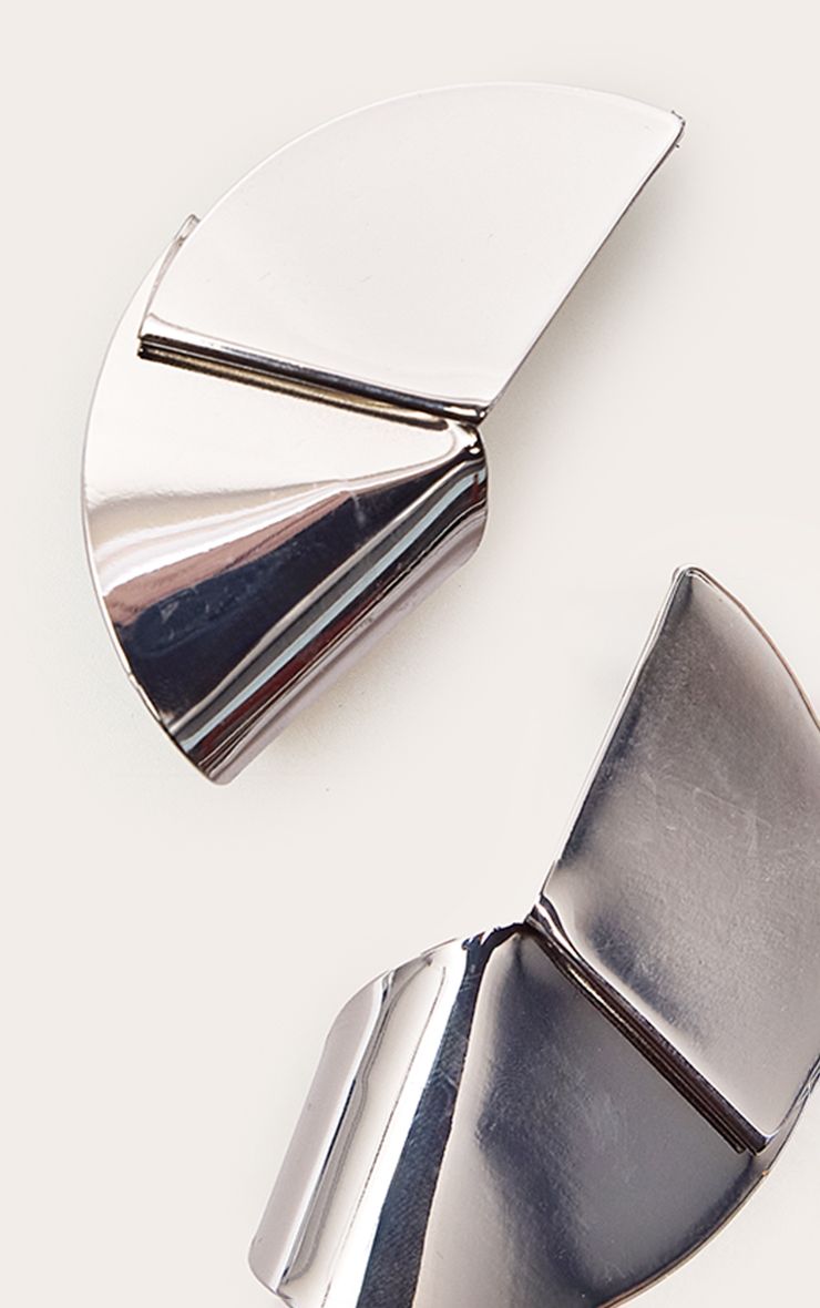 https://mediahub.prettylittlething.com/cnq9949_silver_xl_3
