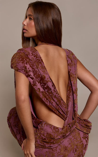 https://mediahub.prettylittlething.com/cnr0022_purple_xl