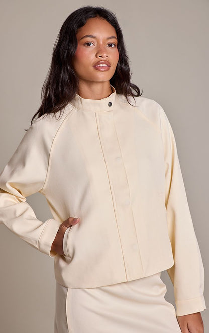 https://mediahub.prettylittlething.com/cnr0413_ecru_xl_3