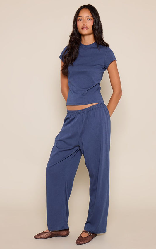 https://mediahub.prettylittlething.com/cnr0423_navy_xl