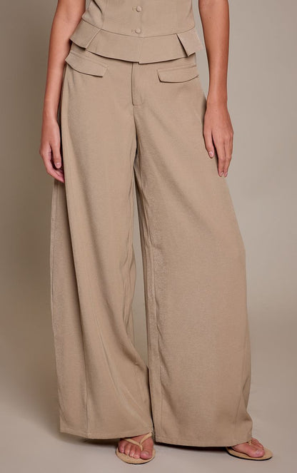 https://mediahub.prettylittlething.com/cnr0589_sage%20khaki_xl_1