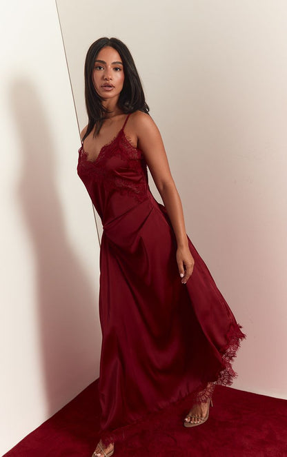 https://mediahub.prettylittlething.com/cnr0620_red_xl_2