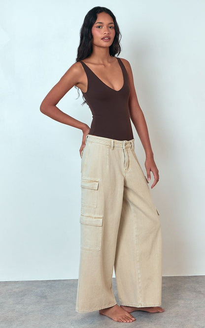 https://mediahub.prettylittlething.com/cnr0647_coffee_xl_2