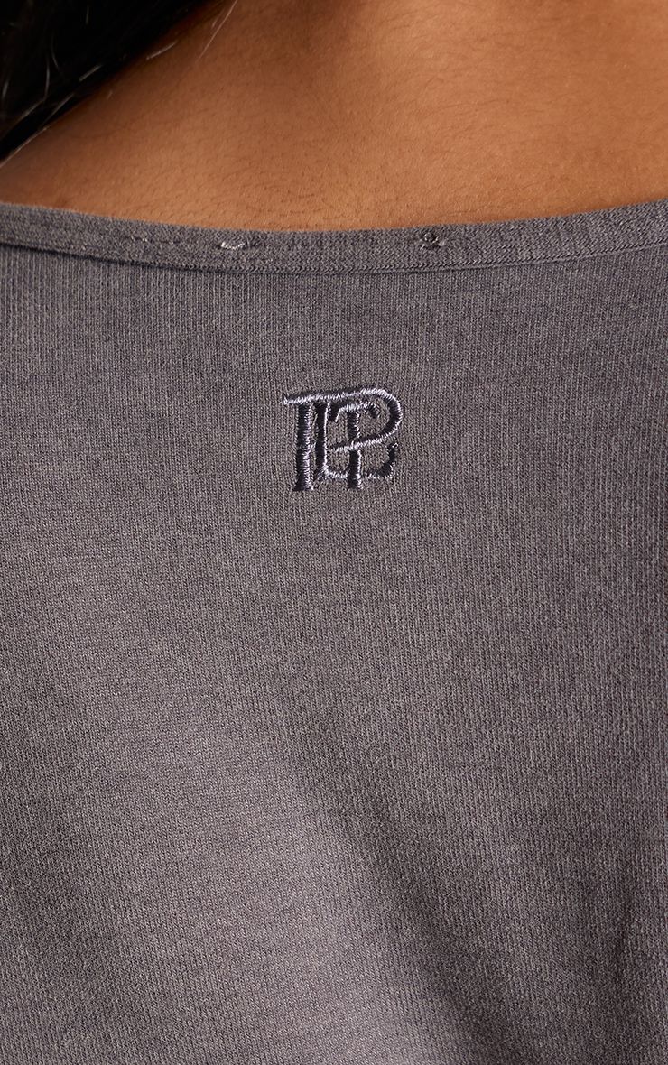 https://mediahub.prettylittlething.com/cnr1026_charcoal_xl_3