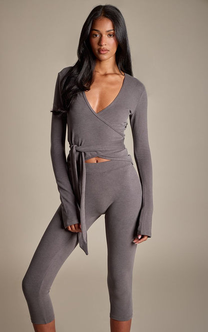 https://mediahub.prettylittlething.com/cnr1032_charcoal_xl_1