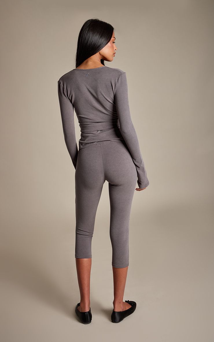 https://mediahub.prettylittlething.com/cnr1032_charcoal_xl_2