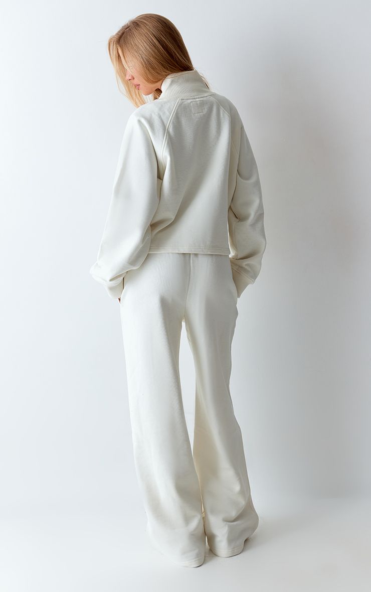 https://mediahub.prettylittlething.com/cnr1422_cream_xl_2