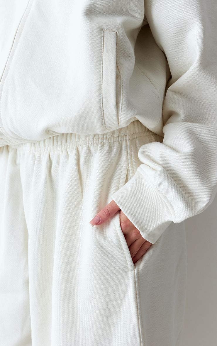 https://mediahub.prettylittlething.com/cnr1423_cream_xl_3