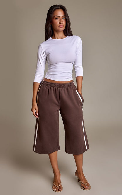 https://mediahub.prettylittlething.com/cnr2026_chocolate_xl