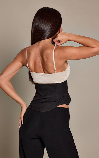 https://mediahub.prettylittlething.com/cnr2124_black_xl_1