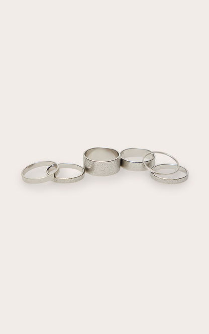 https://mediahub.prettylittlething.com/cnr2383_silver_xl_1