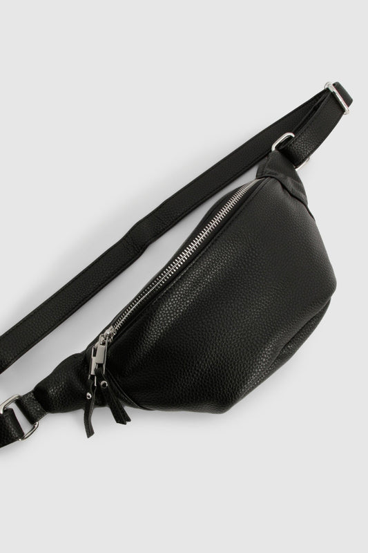 https://mediahub.prettylittlething.com/dzz32937_black_xl