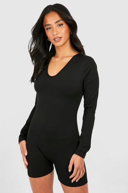 https://mediahub.prettylittlething.com/gzz76208_black_xl_2