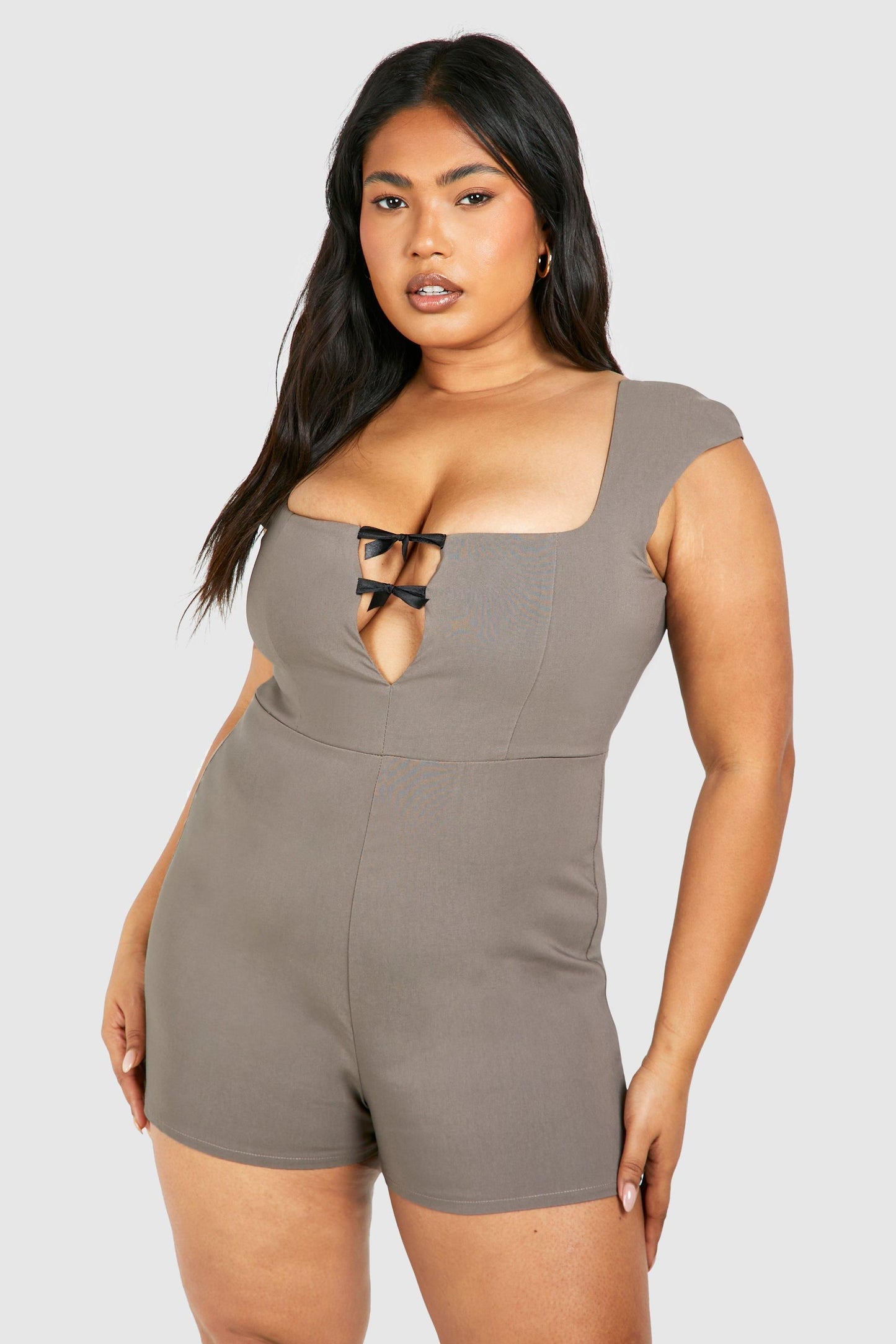 https://mediahub.prettylittlething.com/gzz83428_taupe_xl