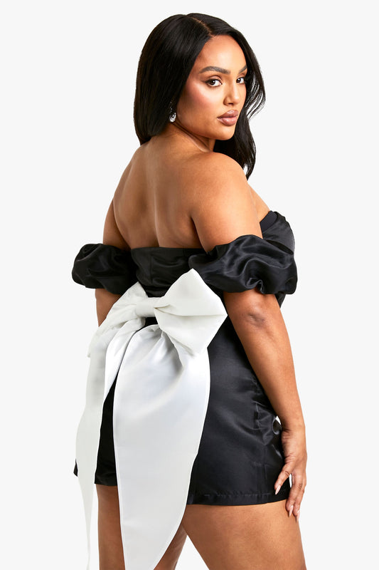 https://mediahub.prettylittlething.com/hzz04872_black_xl